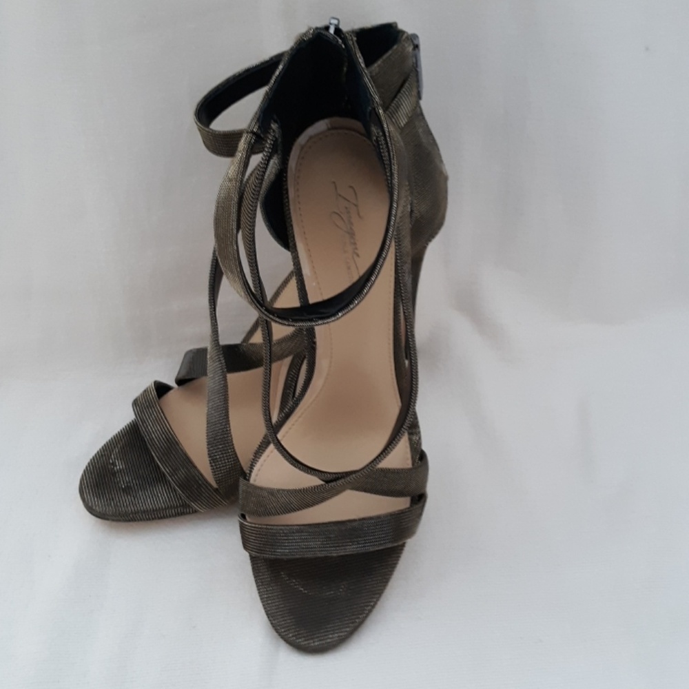 VINCE CAMUTO IMAGINE ankle straps